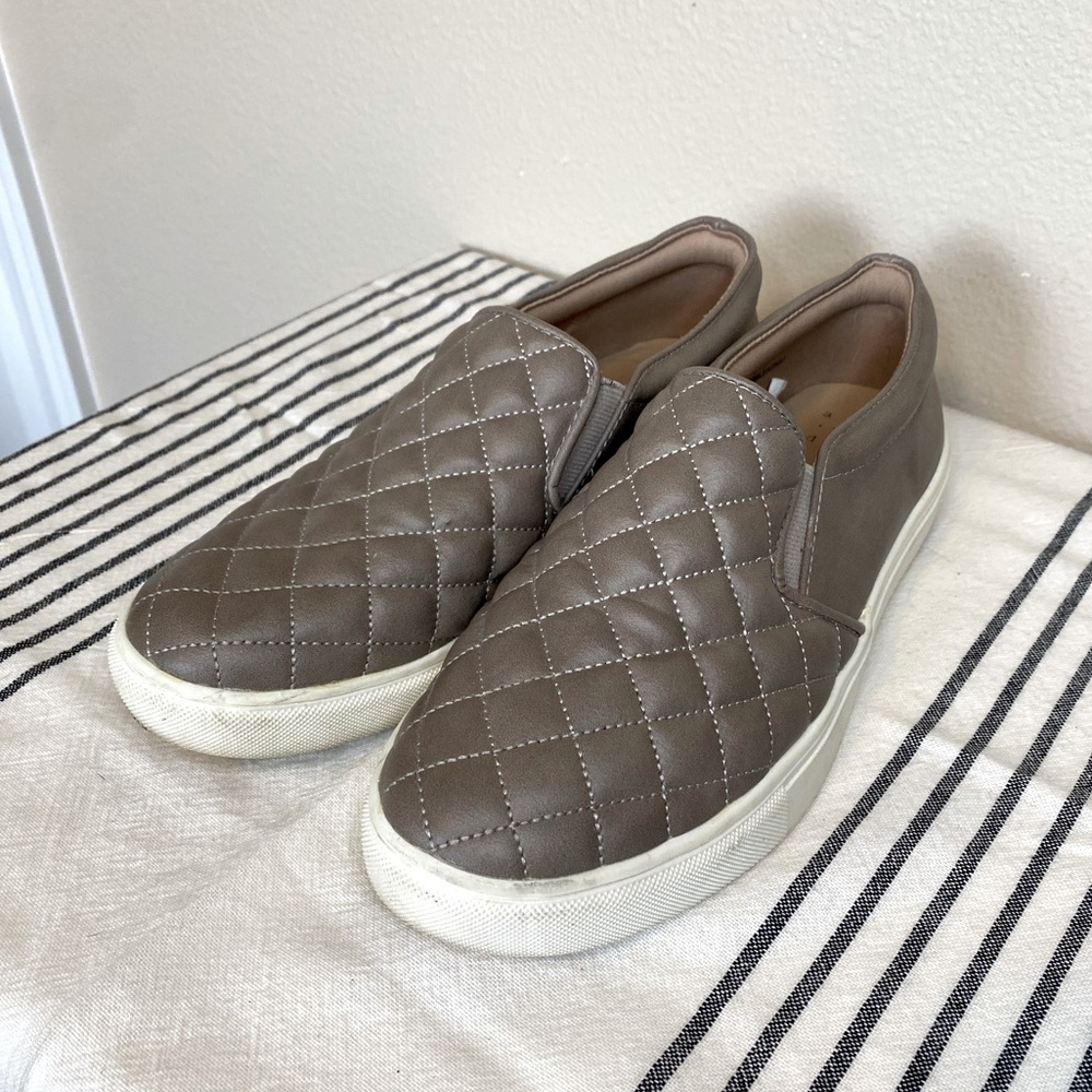 A New Day quilted leather loafer in taupe, size 7.5
